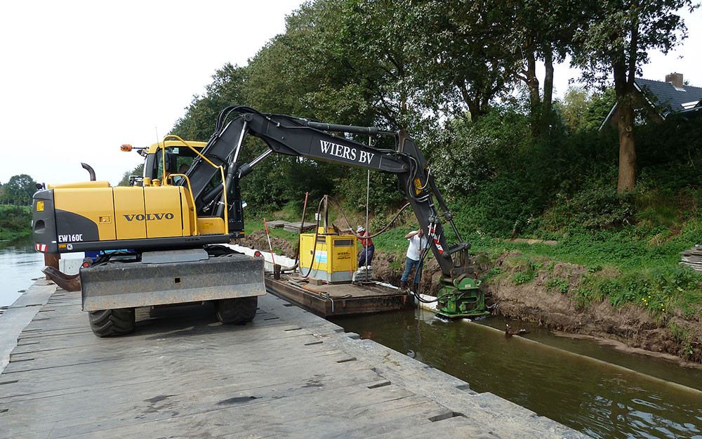 Betonnen damwand Verlengde Hoogeveensche Vaart